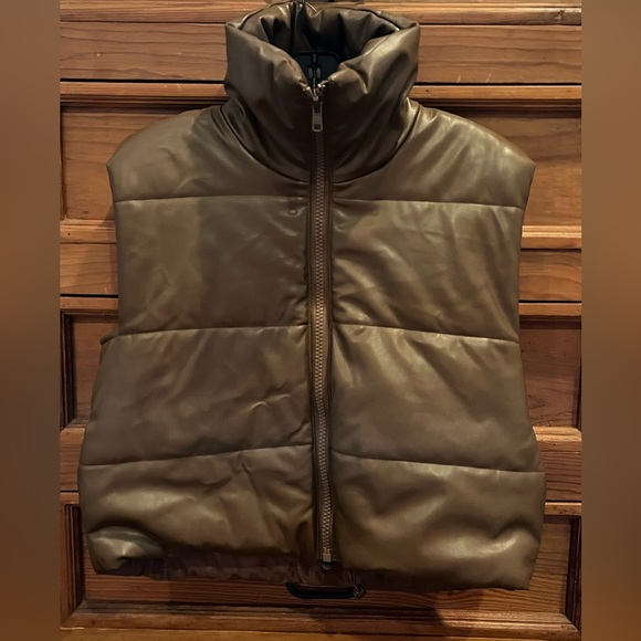 Salty Jackets & Blazers - Salty PU Cropped Puffy Vest - NWOT